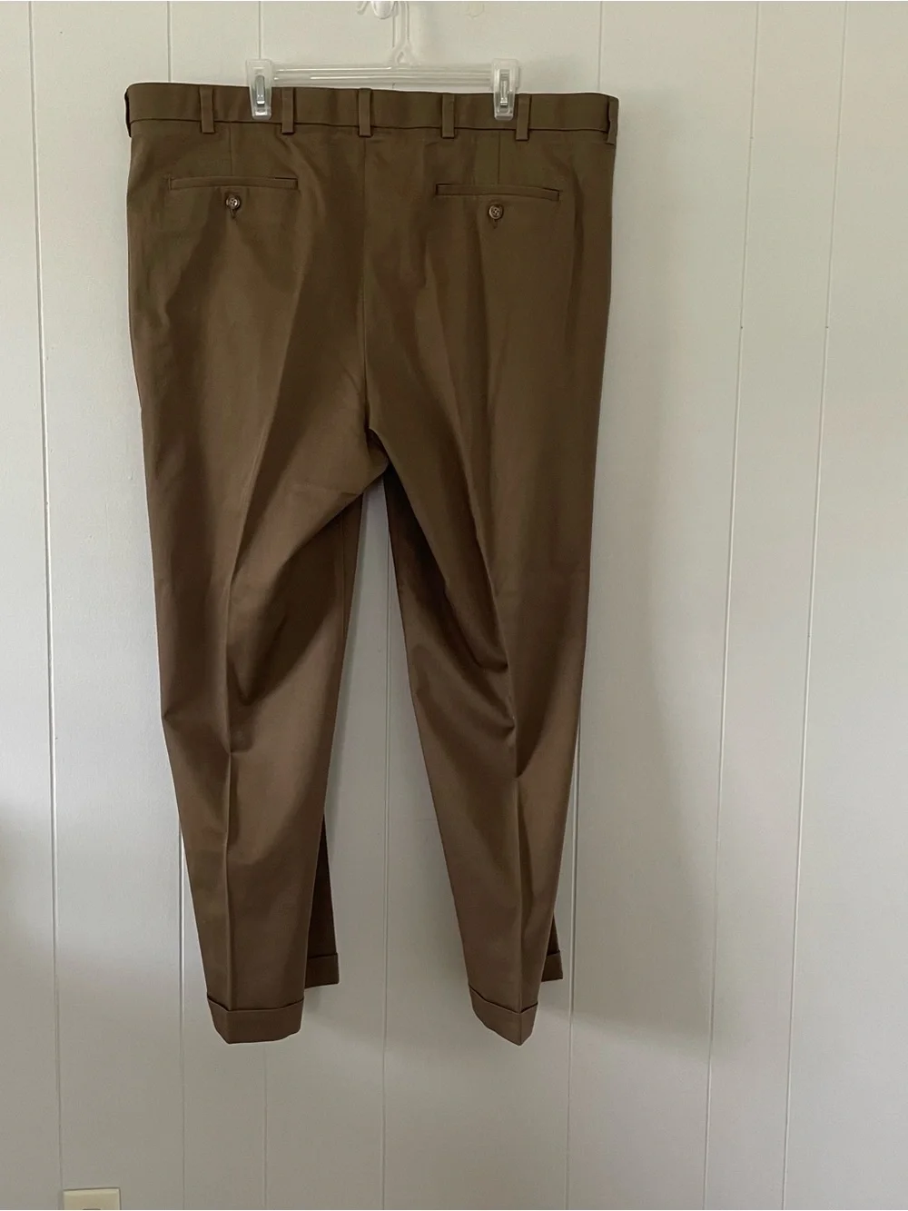 Roundtree & York TravelSmart Men’s Brown Dress Pants 44x30 Pleated Cotton